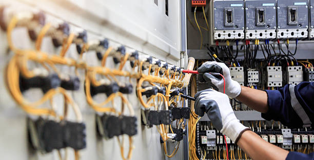 Professional Electrician technician working in Wooster, AR